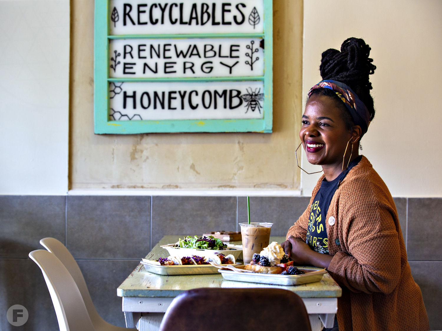 Shannon Thompson, Indie Eatery